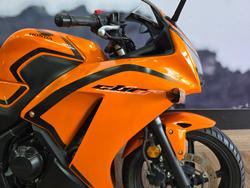 2016 Honda CBR300R ORANGE