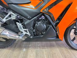 2016 Honda CBR300R ORANGE