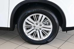 2024 Mitsubishi Outlander ES