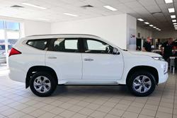 2025 Mitsubishi Pajero Sport GLX