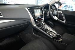 2025 Mitsubishi Pajero Sport GLX