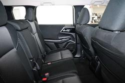 2024 Mitsubishi Outlander ES