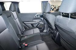 2024 Mitsubishi Outlander ES