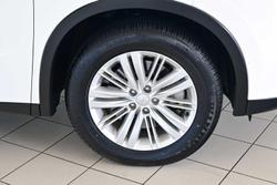 2024 Mitsubishi Outlander ES