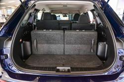 2024 Mitsubishi Outlander ES