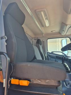 2009 Hino GT 1322-500 Series 4x4 Tray and Crane