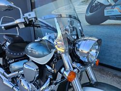 2011 Suzuki VL800T (BOULEVARD C50T) White