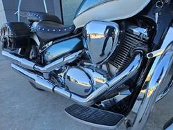 2011 Suzuki VL800T (BOULEVARD C50T) White