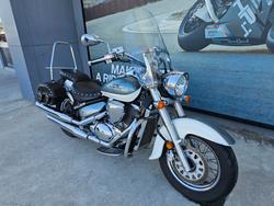 2011 Suzuki VL800T (BOULEVARD C50T) White