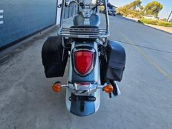 2011 Suzuki VL800T (BOULEVARD C50T) White