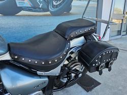 2011 Suzuki VL800T (BOULEVARD C50T) White