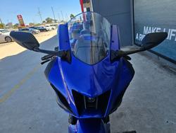 2024 Yamaha YZF-R7LA Blue