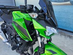 2022 Kawasaki Z400 Green