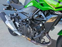2022 Kawasaki Z400 Green