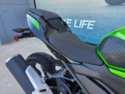 2022 Kawasaki Z400 Green