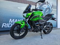2022 Kawasaki Z400 Green