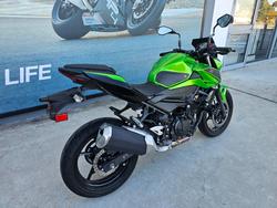 2022 Kawasaki Z400 Green
