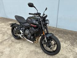 2025 Triumph TRIDENT 660 Black