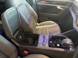 2025 Volkswagen Touareg R