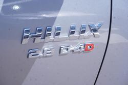 2023 Toyota Hilux SR