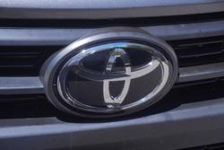 2023 Toyota Hilux SR