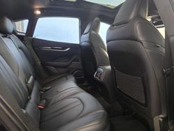 2022 Maserati Levante Modena