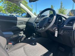 2022 Mitsubishi ASX ES