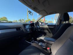 2017 Mitsubishi Outlander LS Safety Pack ZK MY17 4X4 On Demand White