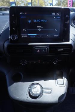 2021 Peugeot Partner 130 THP