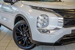 2023 Mitsubishi Outlander LS Black Edition