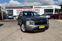 2023 Mitsubishi Outlander ES