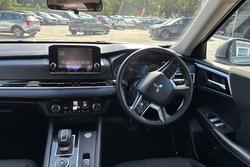 2023 Mitsubishi Outlander ES