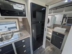 2025 JB Caravans Dirt Roader (19'6)