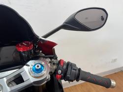 2023 Ducati PANIGALE V2 RED