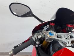 2023 Ducati PANIGALE V2 RED