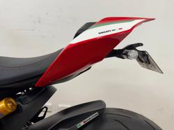 2023 Ducati PANIGALE V2 RED