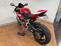 2023 Ducati PANIGALE V2 RED