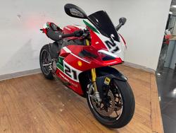 2023 Ducati PANIGALE V2 RED