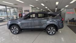 2025 Isuzu MU-X LS-T