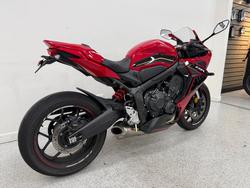 2023 Honda CBR650R Red