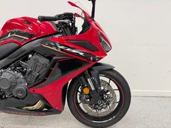 2023 Honda CBR650R Red