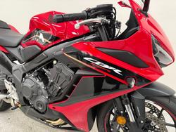 2023 Honda CBR650R Red