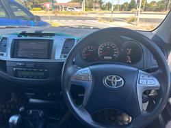 2015 Toyota Hilux SR5 KUN26R MY14 4X4 Dual Range Silver Sky