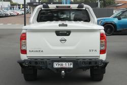 2017 Nissan Navara ST-X