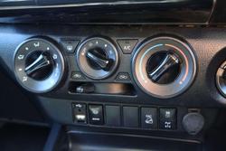 2022 Toyota Hilux SR