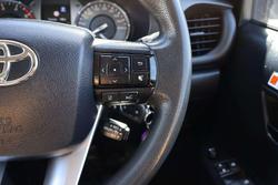 2022 Toyota Hilux SR