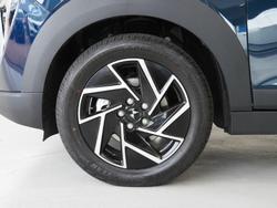 2025 Mahindra XUV3XO AX7L