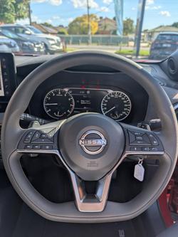 2024 Nissan JUKE ST+