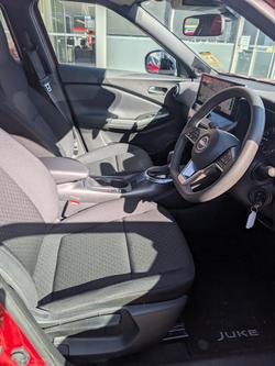 2024 Nissan JUKE ST+
