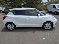 2018 Suzuki Swift GL Navigator